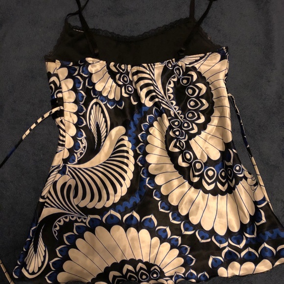 Pretty Multi-Colored Camisole - Picture 2 of 6